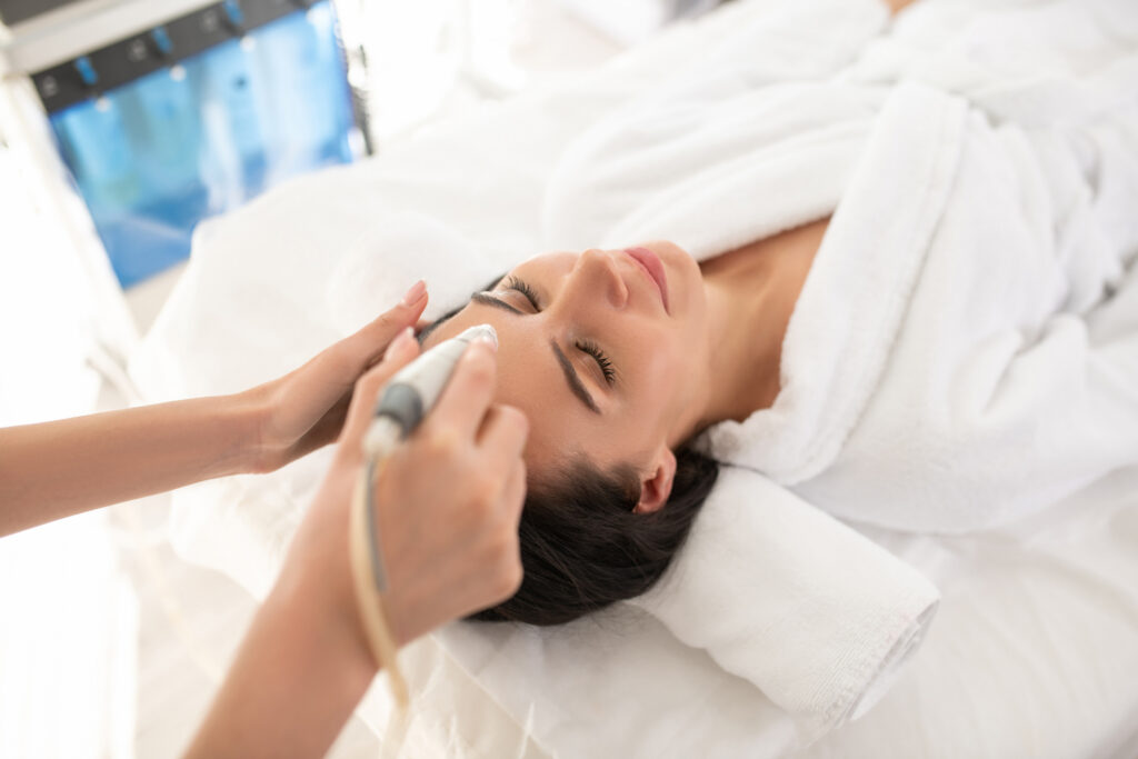 Tighten and Lift: The Rise of Radiofrequency Skin Tightening for Natural Results