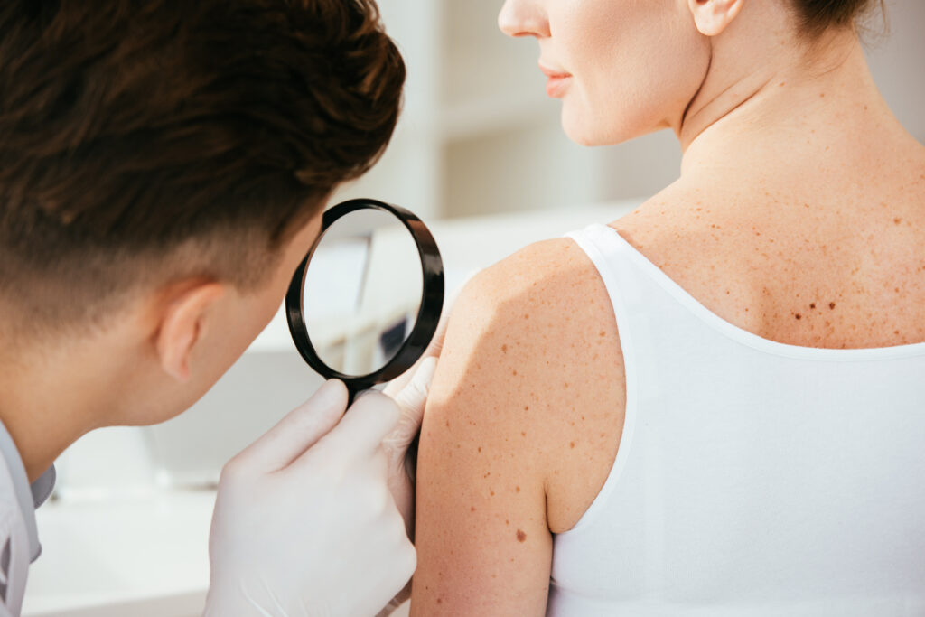 What Really Happens at an Aesthetic Clinic Consultation on Your First Visit